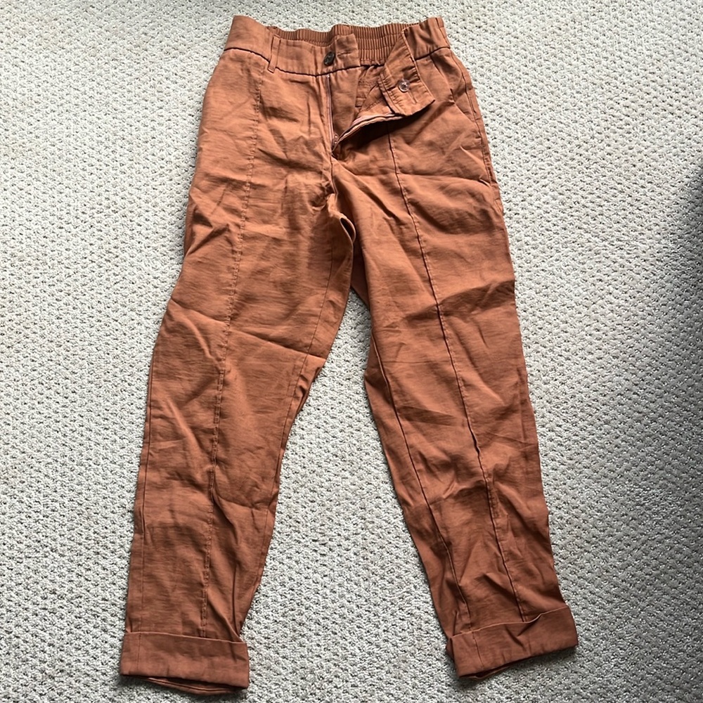 Women’s crop pants